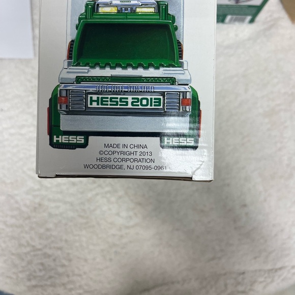 Vintage Hess 2013 Toy Truck and Tractor New In Box-Never Opened - Picture 5 of 5